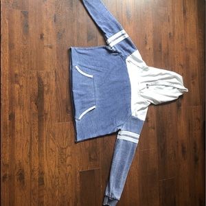 Blue and white hoodie ⛄️